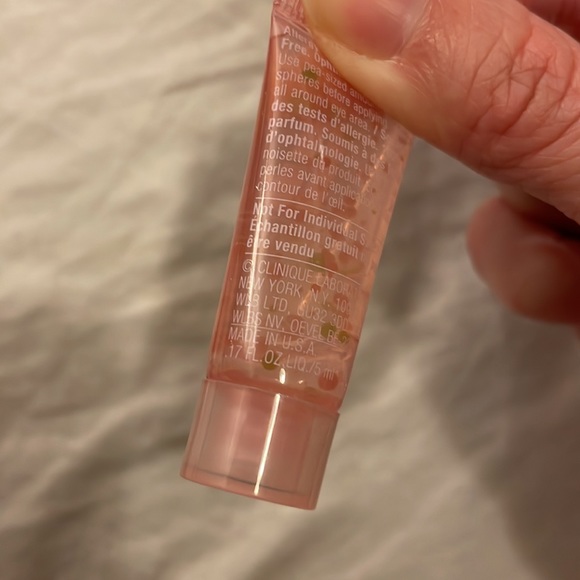 Clinique rinse off foaming cleanser and moisture surge eye - Picture 4 of 4